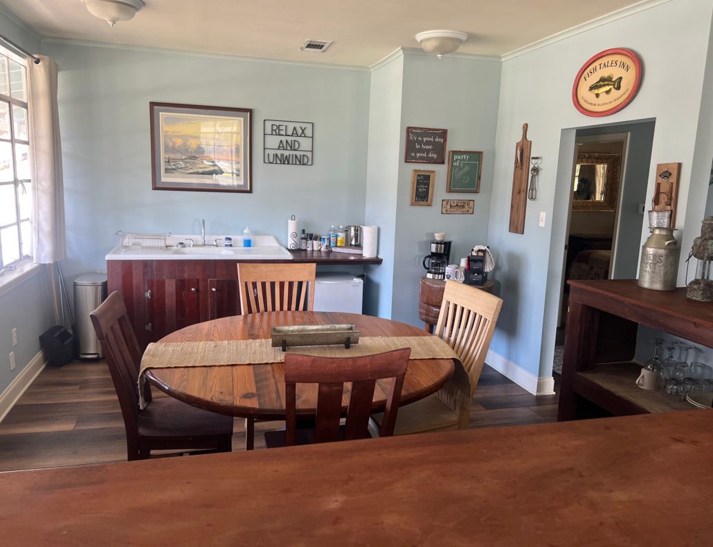 Little house kitchen